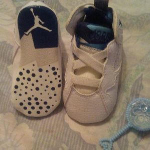 Nike Air Jordans 7 Retro sz 2c